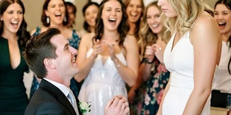 ой муж решил, что будет «смешно» унизить меня перед коллегами после безобидной шутки.