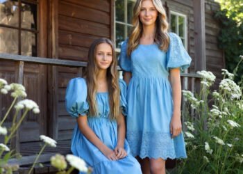 ты видел возле нашего подъезда стоит такая шикарная машина!