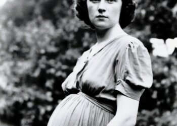 1939 год. Дочь затащила в кусты моего мужа