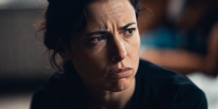 ВАША ПОДРУГА БЫЛА НЕ ТОЙ, КЕМ КАЗАЛАСЬ